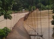 Jembatan Gantung Rusak, Pemda OKU Segera Perbaiki Jembatan