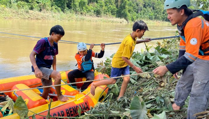 Bantu Korban Banjir di OKU, Baznas RI Terjunkan BTB