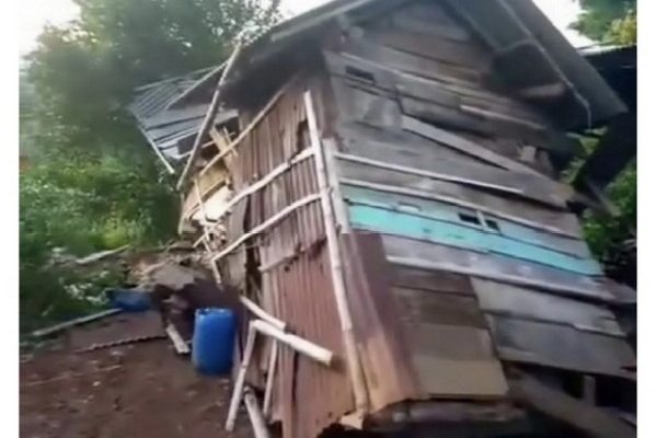 Amuk Gajah, 7 rumah Semi Permanen Rusak Berat